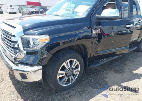 2020 Toyota Tundra 1794 Edition z USA, uszkodzony, nr VIN 5TFAY5F19LX885160